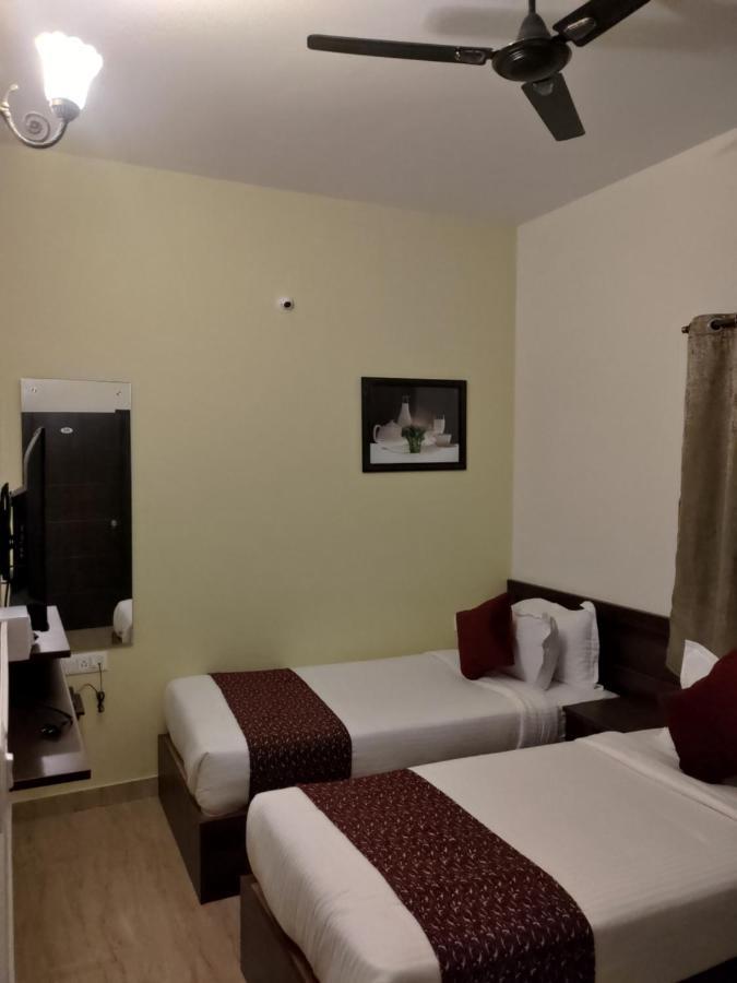 Hotel Bangalore Airport Inn, Near Kempegowda Airport, Airport Pickup & Drop Available 24X7 Devanahalli Esterno foto